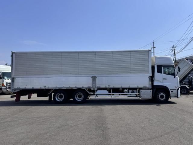 NISSAN DIESEL Quon 2020