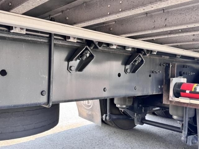 NISSAN DIESEL Quon 2020