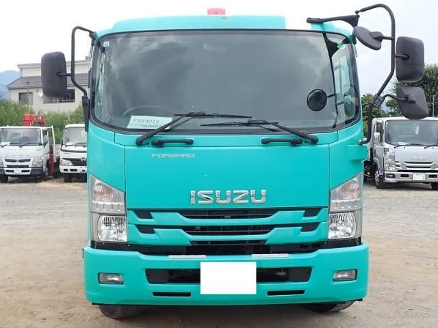 ISUZU FORWARD 2016