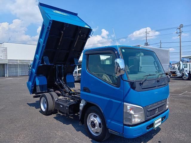 MITSUBISHI CANTER 2011