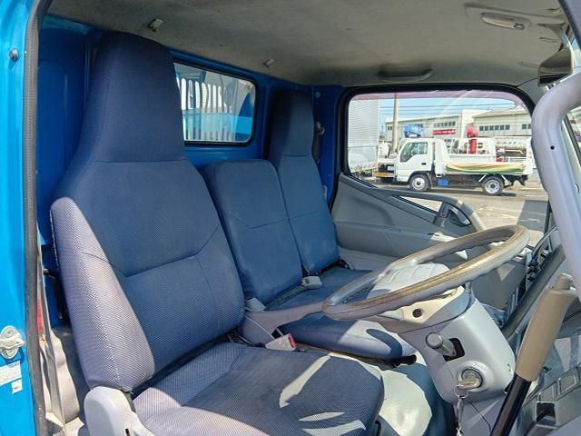 MITSUBISHI CANTER 2011