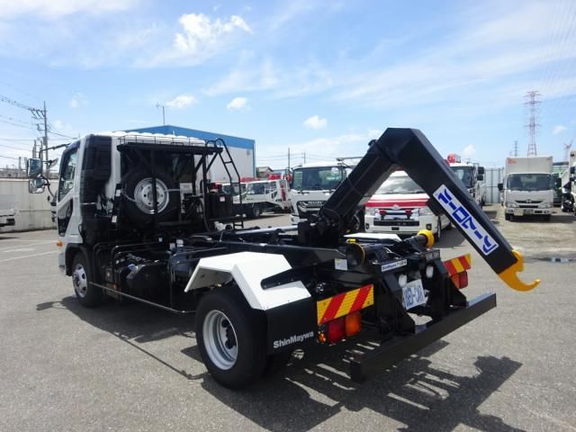 MITSUBISHI FUSOU FIGHTER 2024