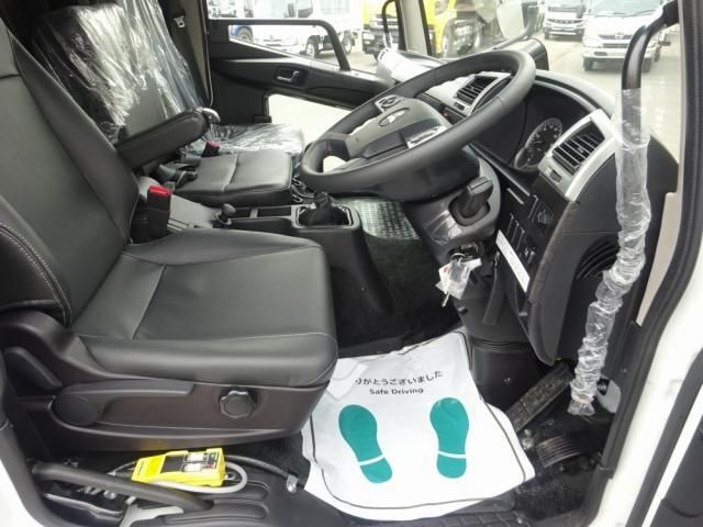 MITSUBISHI FUSOU FIGHTER 2024