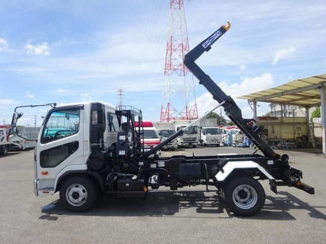 MITSUBISHI FUSOU FIGHTER 2024