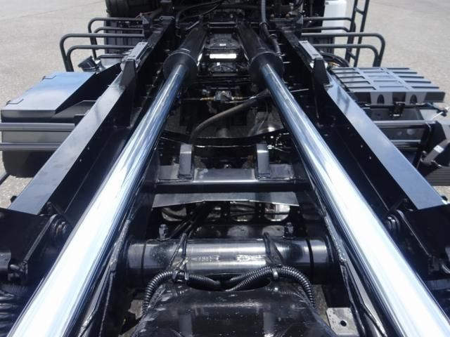 MITSUBISHI FUSOU FIGHTER 2024