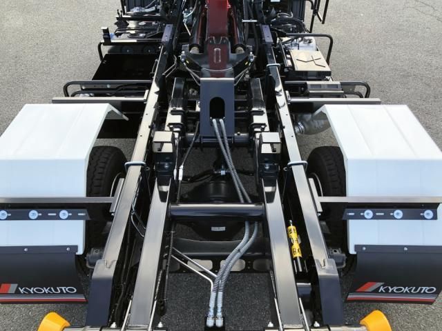 MITSUBISHI FUSOU FIGHTER 2025