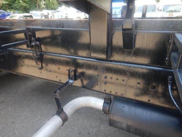 NISSAN DIESEL BigThumb 2004