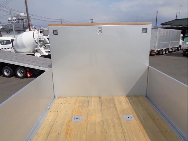 MITSUBISHI FUSOU SUPER GREAT 2025