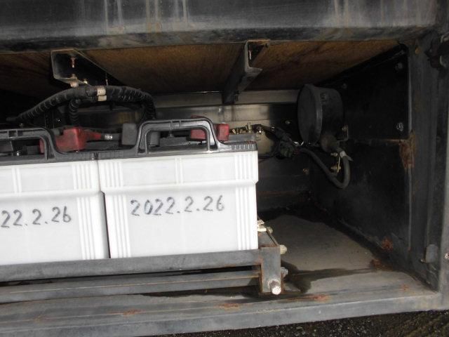 HINO Blue Ribbon 2004