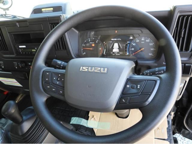 ISUZU ELF 2024