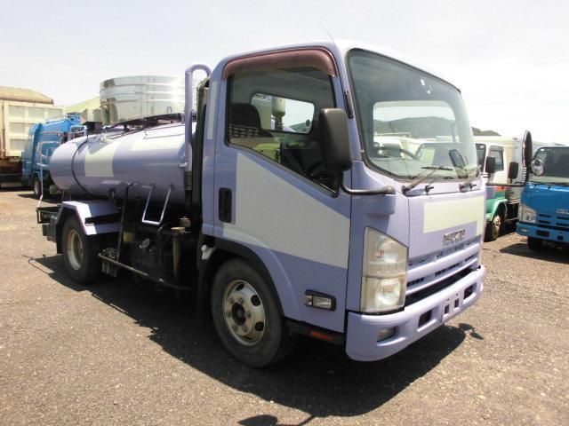 ISUZU ELF 2013