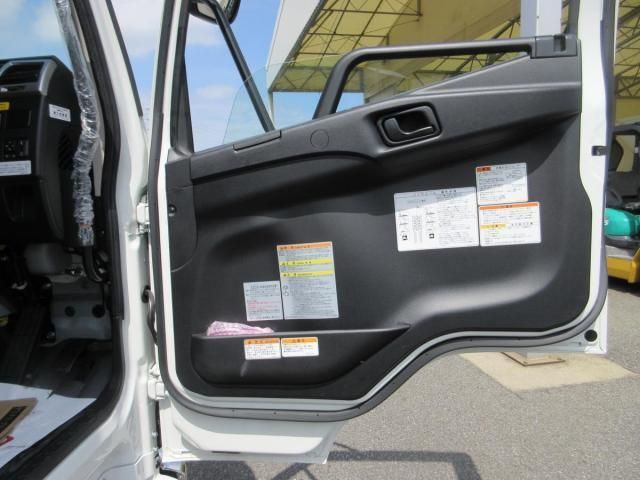 MITSUBISHI FUSOU FIGHTER 2025