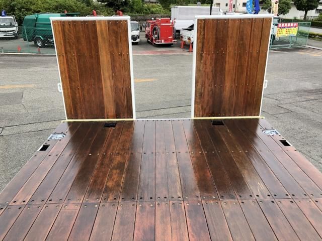 MITSUBISHI FUSOU SUPER GREAT 2023