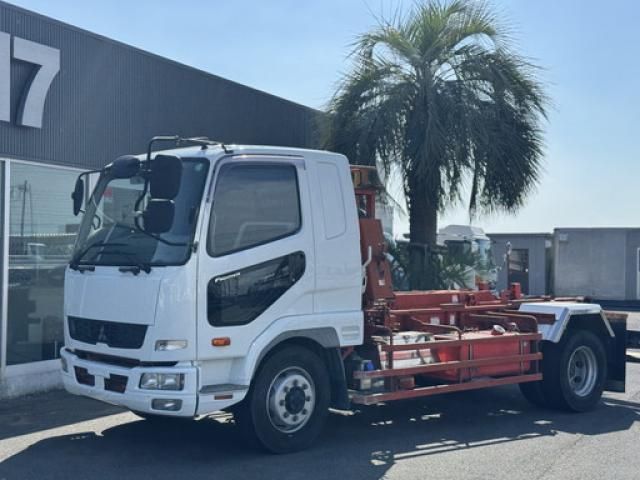 MITSUBISHI FUSOU FIGHTER 2011