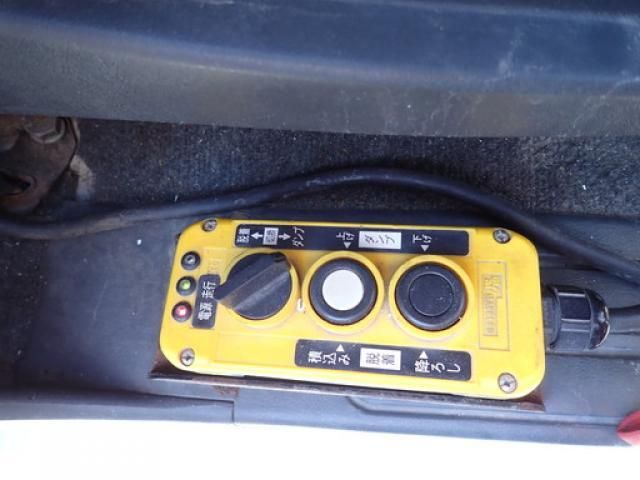 MITSUBISHI FUSOU FIGHTER 2011