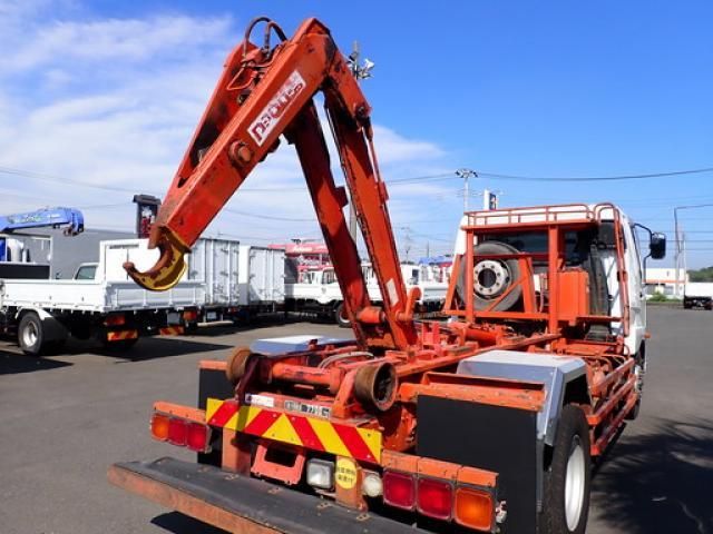 MITSUBISHI FUSOU FIGHTER 2011