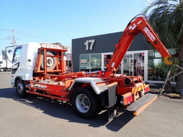 MITSUBISHI FUSOU FIGHTER 2011