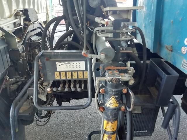 MITSUBISHI FUSOU FIGHTER 2015