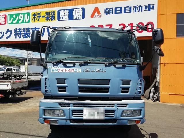 ISUZU GIGA 2010