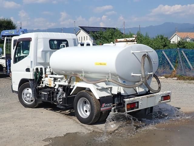 MITSUBISHI CANTER 2016