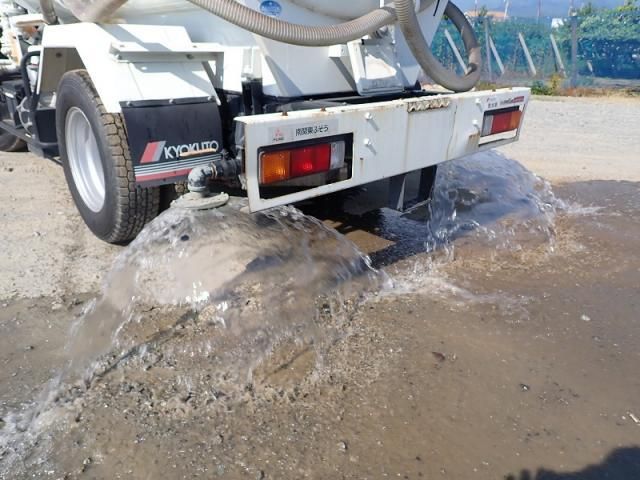 MITSUBISHI CANTER 2016