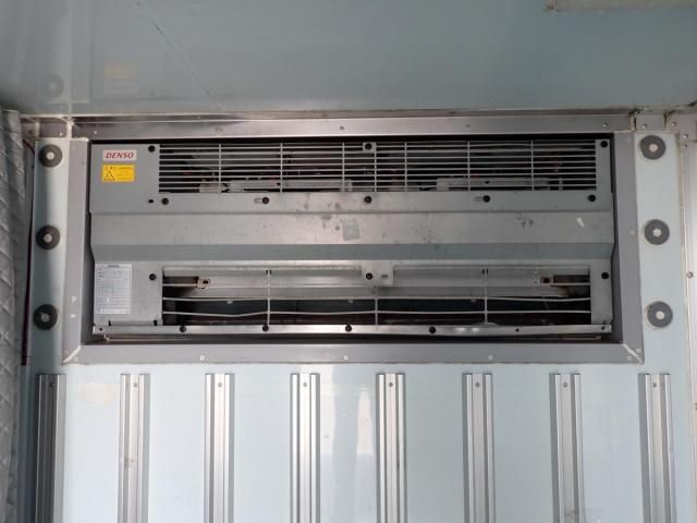 MITSUBISHI CANTER 2018