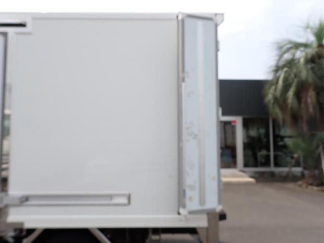 MITSUBISHI CANTER 2018