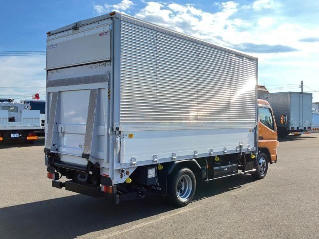 MITSUBISHI CANTER 2018