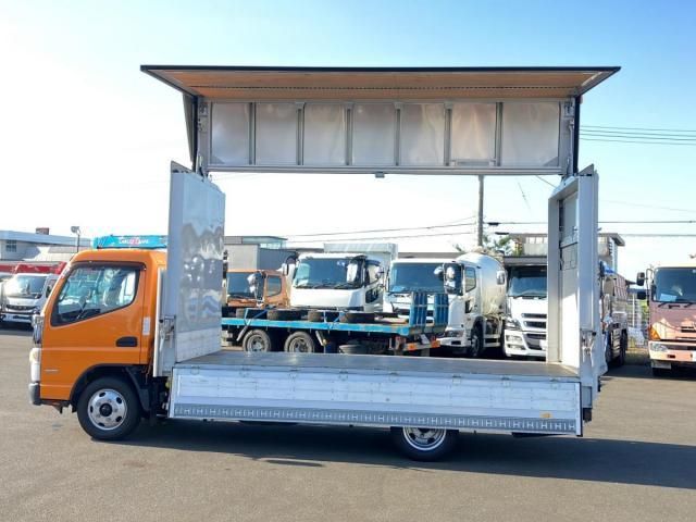 MITSUBISHI CANTER 2018