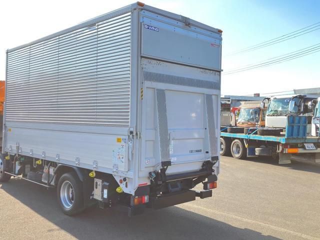 MITSUBISHI CANTER 2018