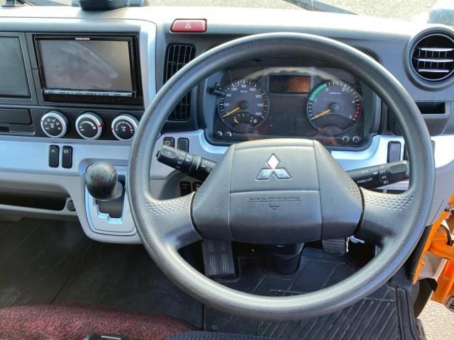 MITSUBISHI CANTER 2018