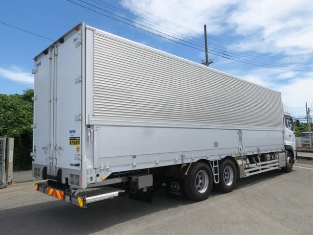 NISSAN DIESEL Quon 2019