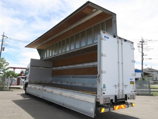 NISSAN DIESEL Quon 2019