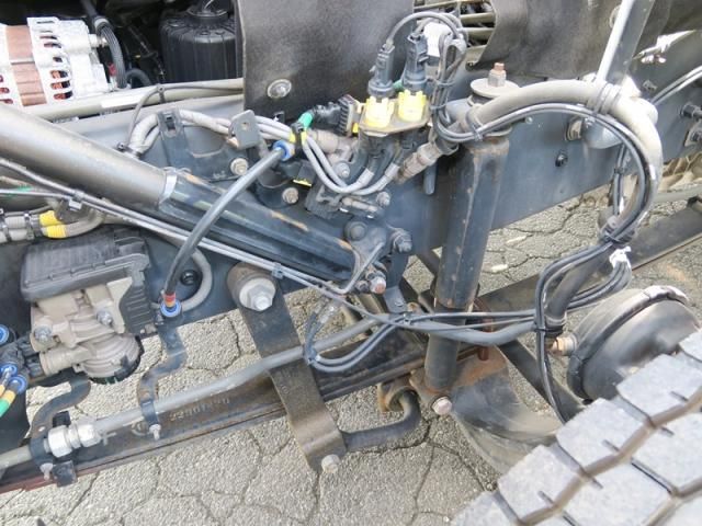 NISSAN DIESEL Quon 2019