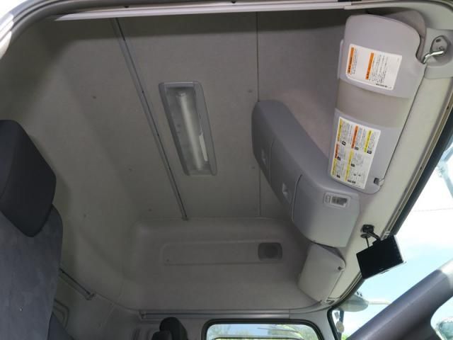 NISSAN DIESEL Quon 2019