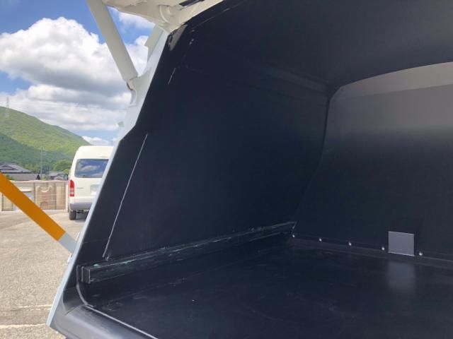 MITSUBISHI CANTER 2025