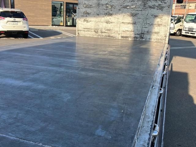 MITSUBISHI FUSOU SUPER GREAT 2019