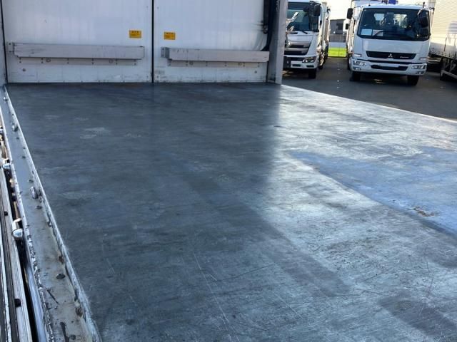 MITSUBISHI FUSOU SUPER GREAT 2019