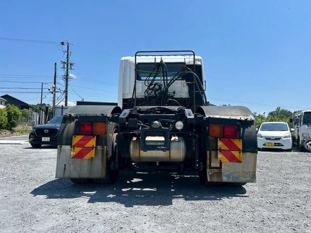 MITSUBISHI FUSOU SUPER GREAT 2014