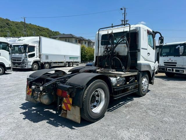 MITSUBISHI FUSOU SUPER GREAT 2014