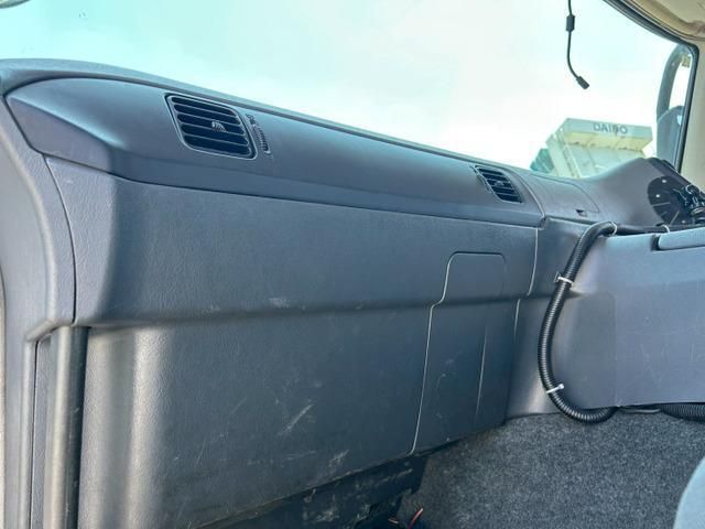 MITSUBISHI FUSOU SUPER GREAT 2014