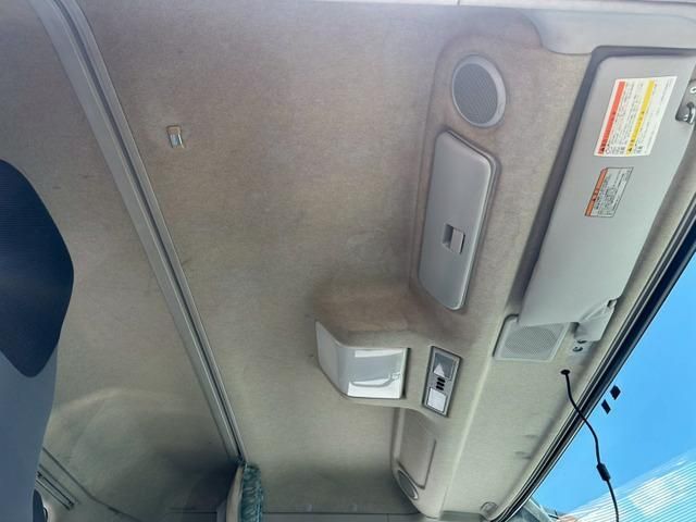 MITSUBISHI FUSOU SUPER GREAT 2014