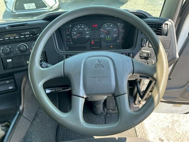 MITSUBISHI FUSOU SUPER GREAT 2014