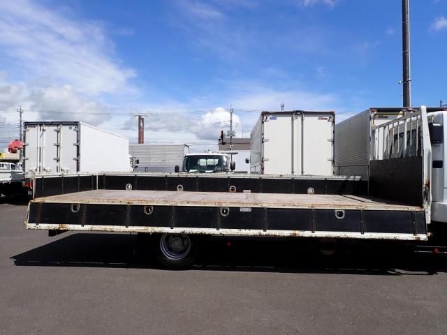 MITSUBISHI FUSOU FIGHTER 2017