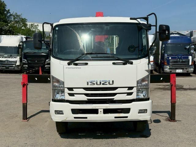 ISUZU FORWARD 2017