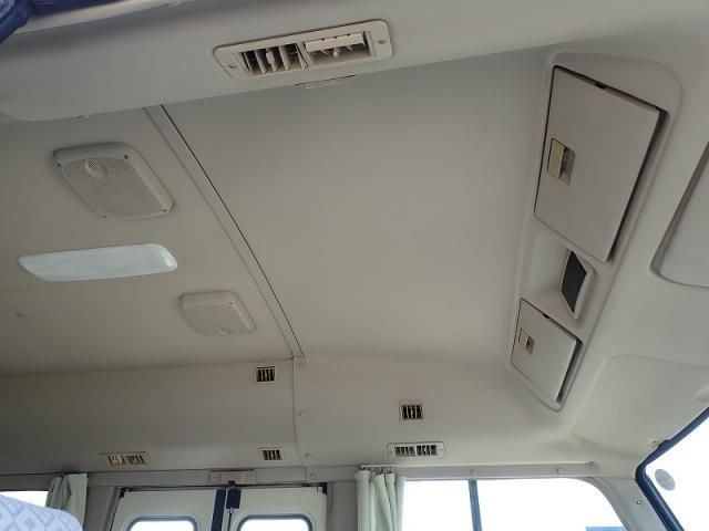 MITSUBISHI ROSA 2001