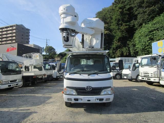 TOYOTA DYNA 2010