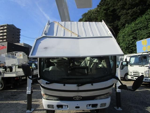 TOYOTA DYNA 2010