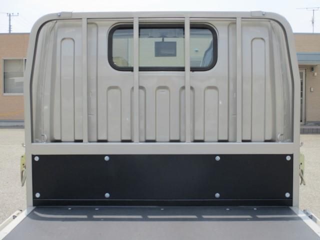 MITSUBISHI CANTER 2025