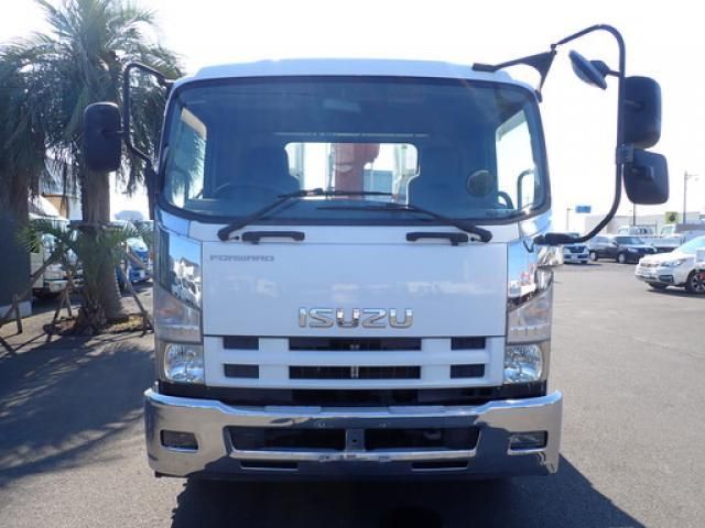 ISUZU FORWARD 2011